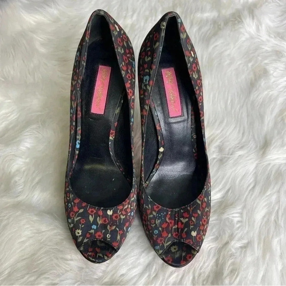 Betsey Johnson Satin Flower Pumps Size 7.5 Shoes Peep Toe Rosy II Black y2k - Picture 6 of 9